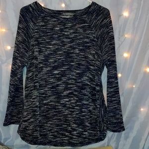 Daisy fuentes sweater size large